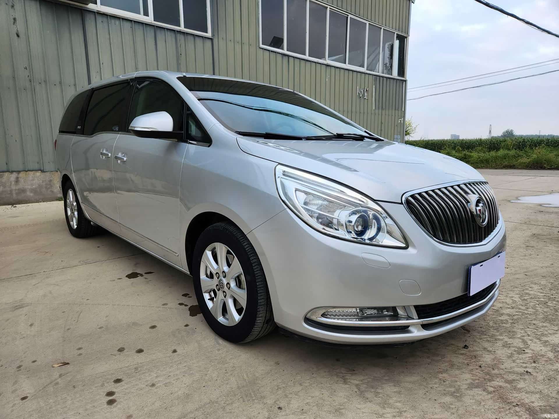 Buick GL8, 2018 3
