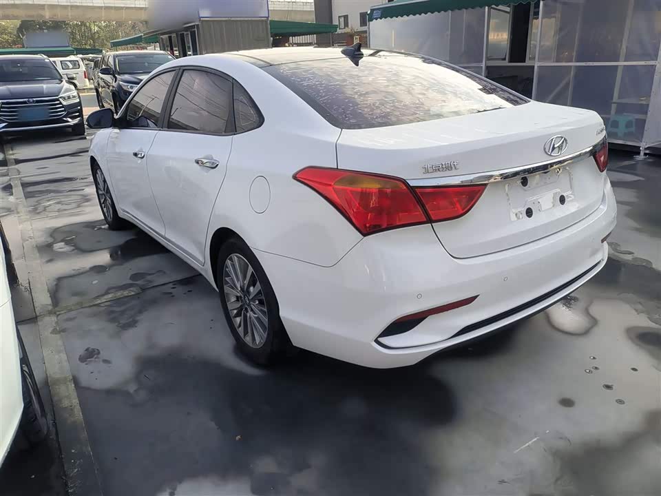 Hyundai Name picture