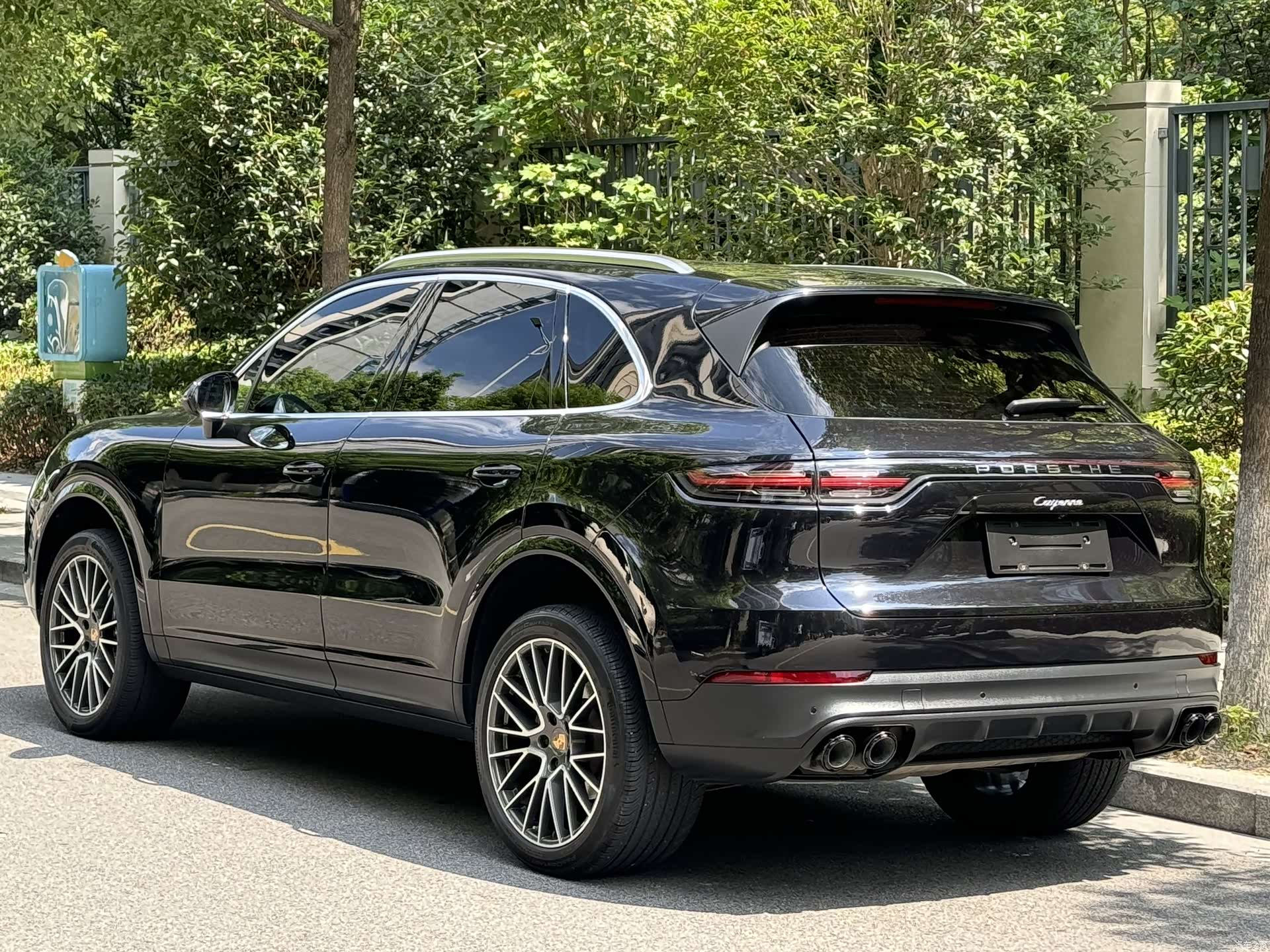 Porsche Cayenne, 2022 все фото