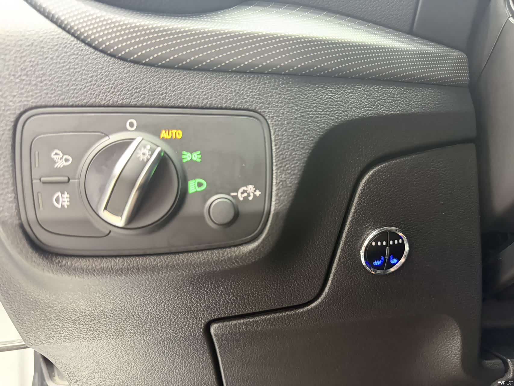 Audi Q2L, 2023 17