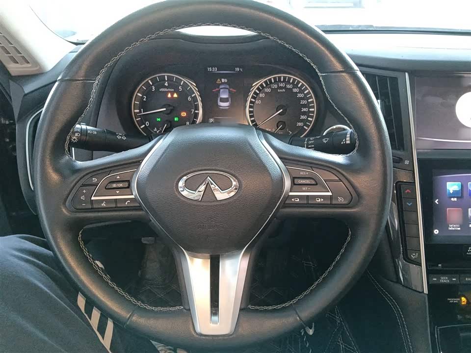 Infiniti Q50L