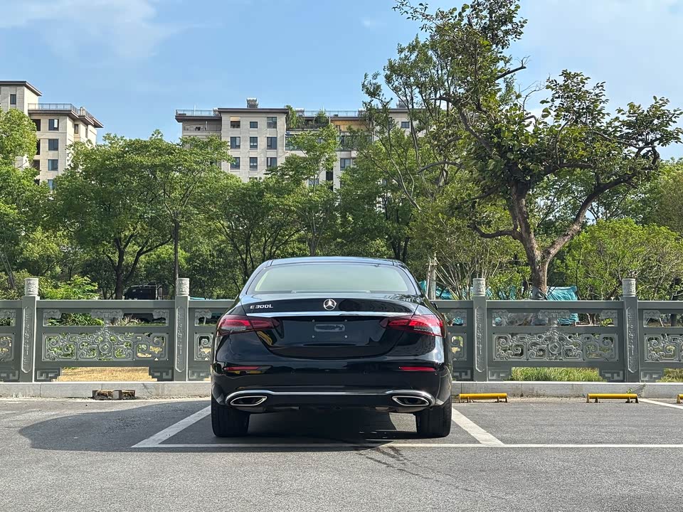 Mercedes-Benz E-class Mercedes-Benz E-class