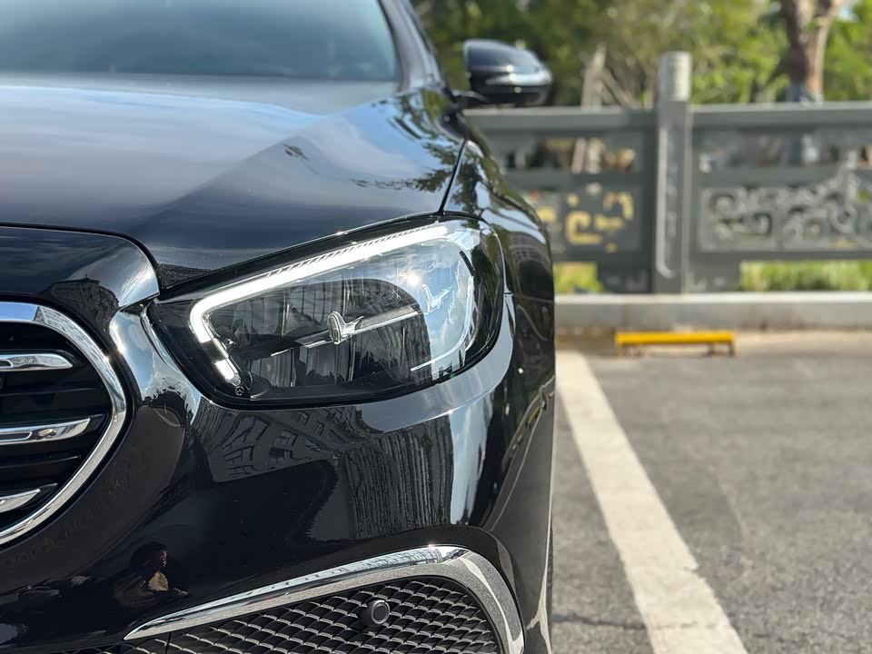 Mercedes-Benz E-class Mercedes-Benz E-class