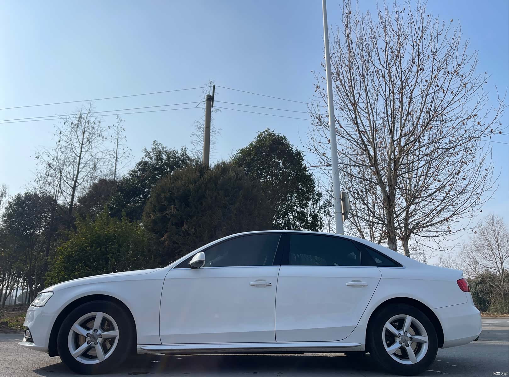 Audi A4L, 2013 4