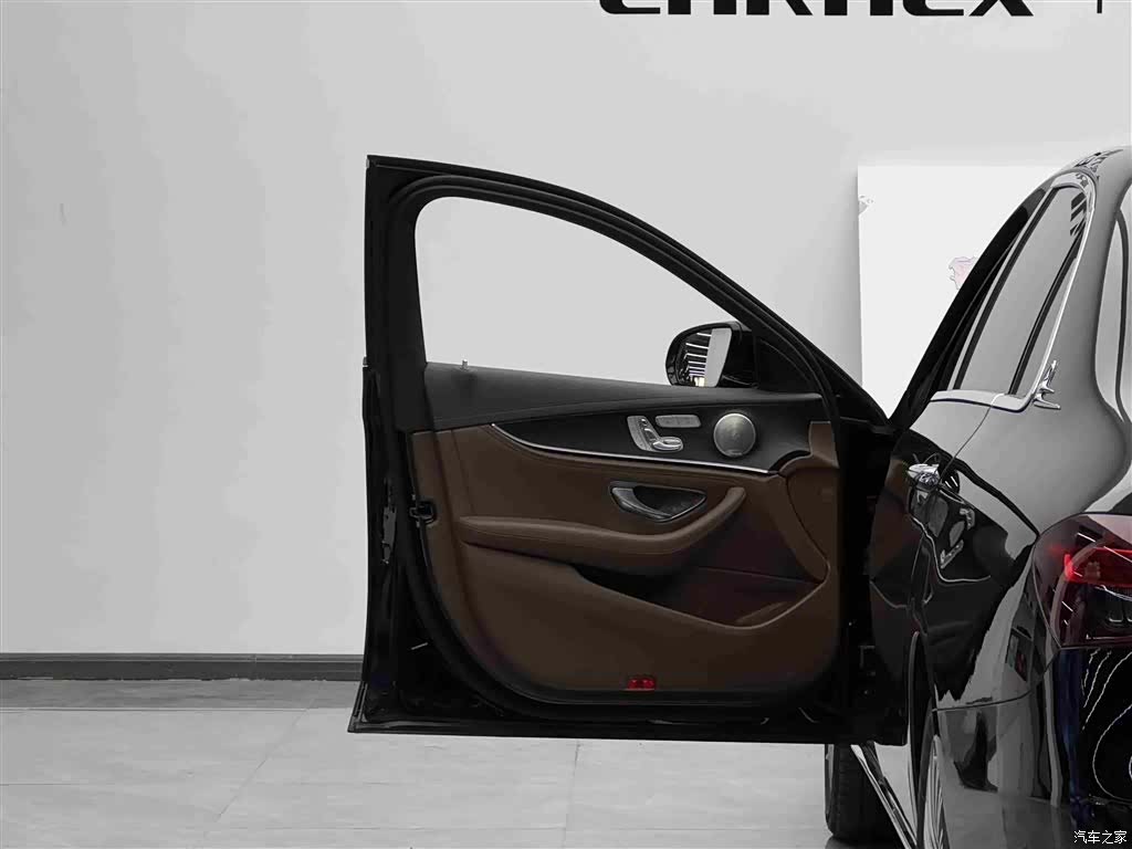 Mercedes-Benz E-Class, 2023 все фото