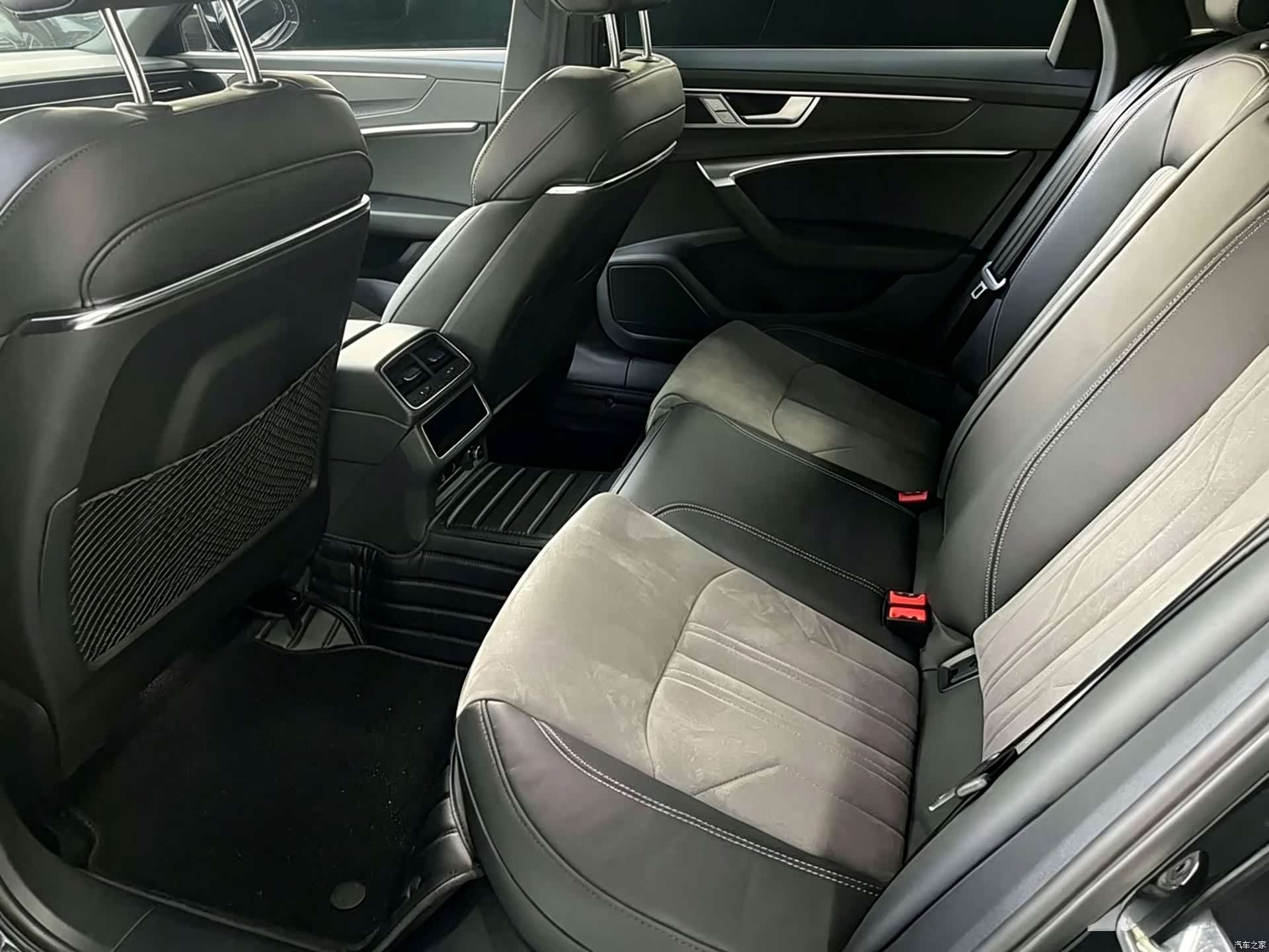 Audi A6L, 2023 13
