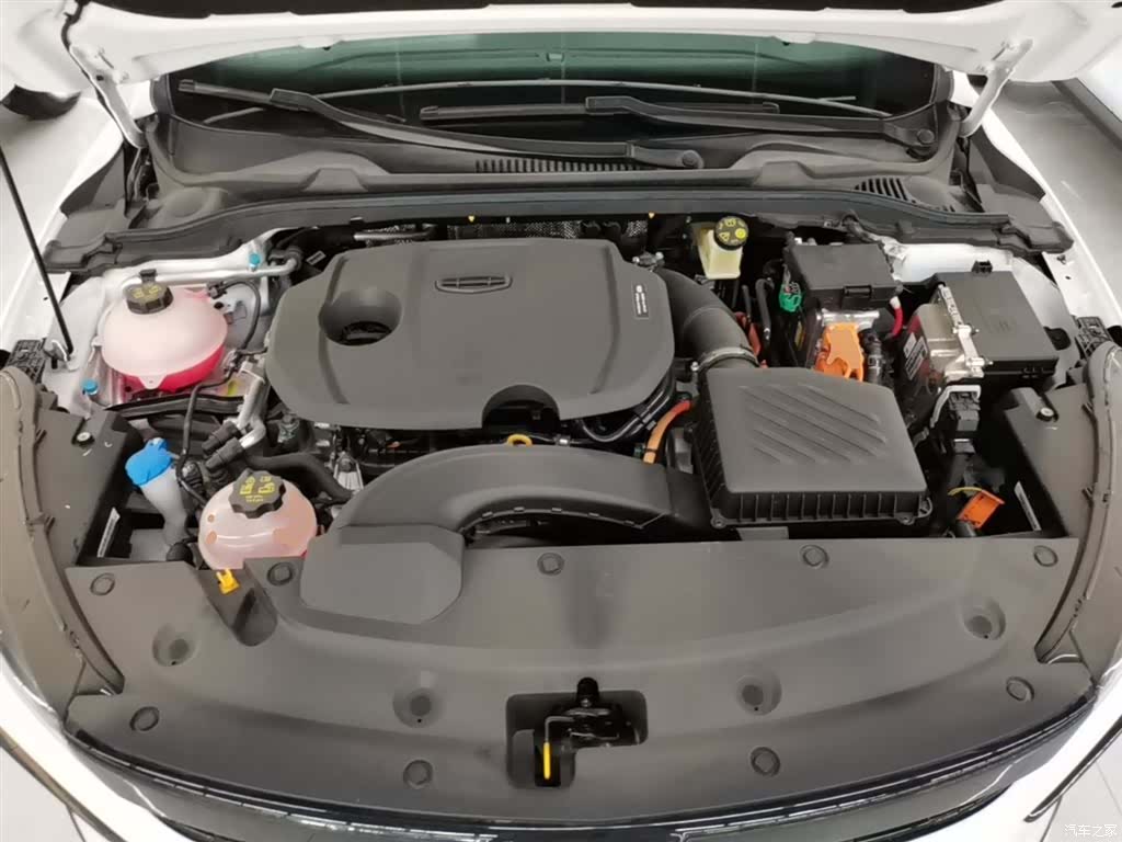 Geely Emgrand, 2024 20