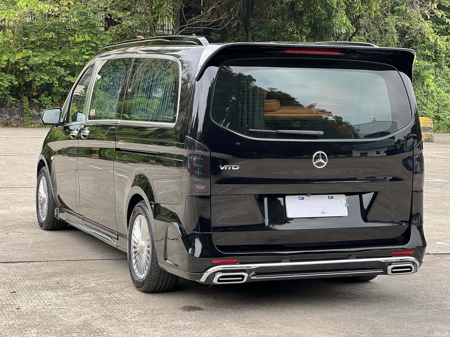 Mercedes-Benz 7, 2024 3