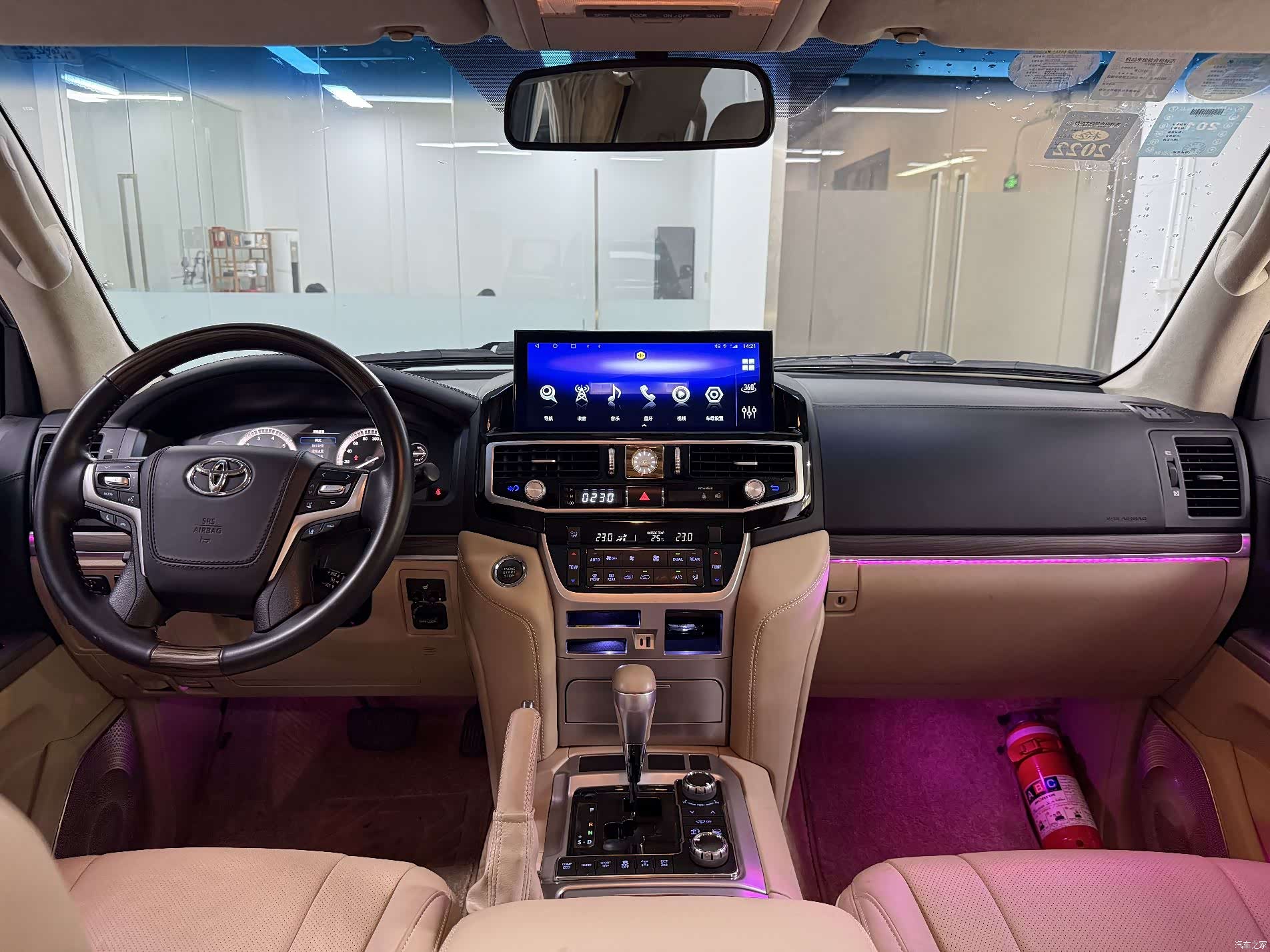 Toyota Land Cruiser, 2012 16