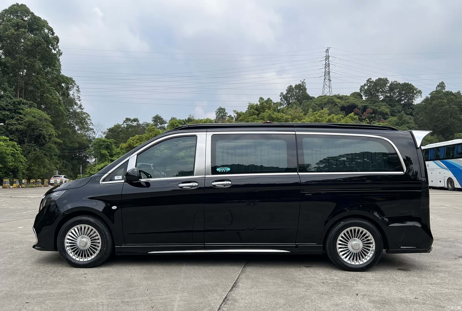 Mercedes-Benz 7, 2024 27