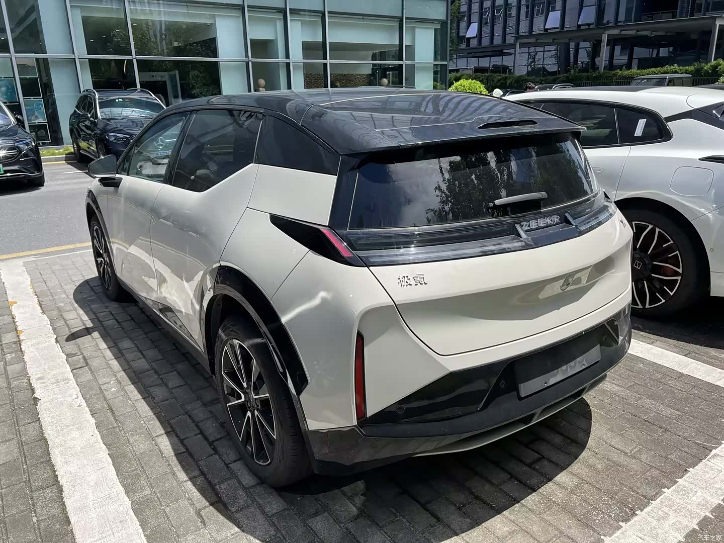 Zeekr X, 2024 2