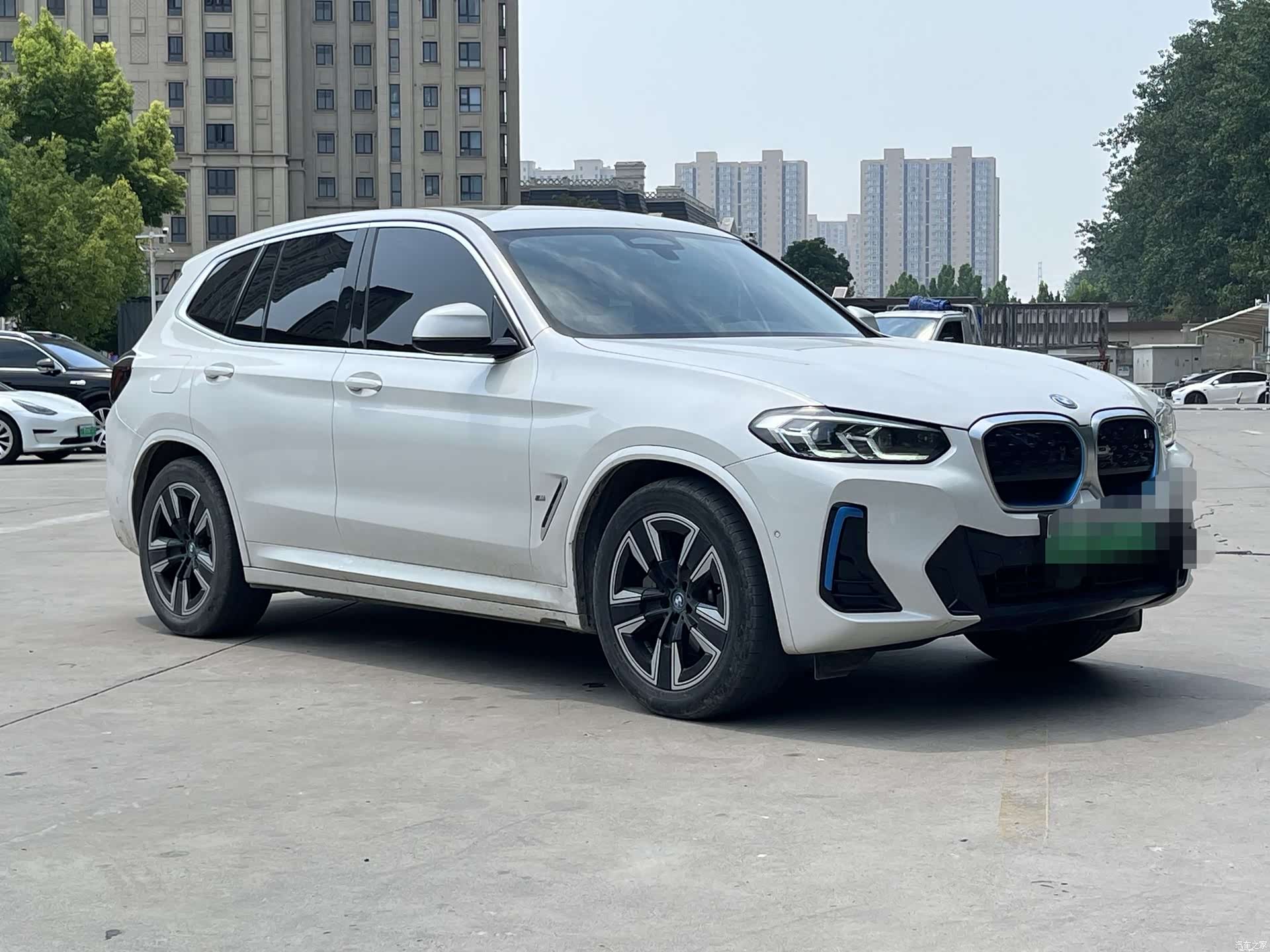 BMW iX3, 2022 3