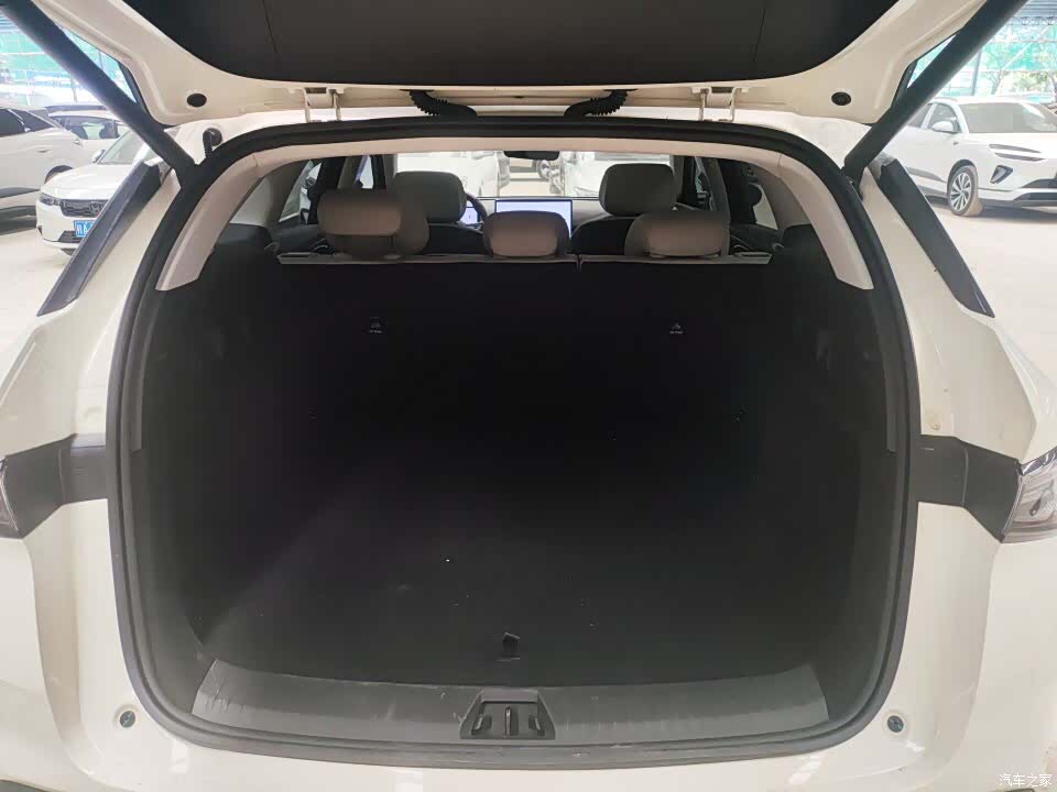 BYD Seal, 2025 9