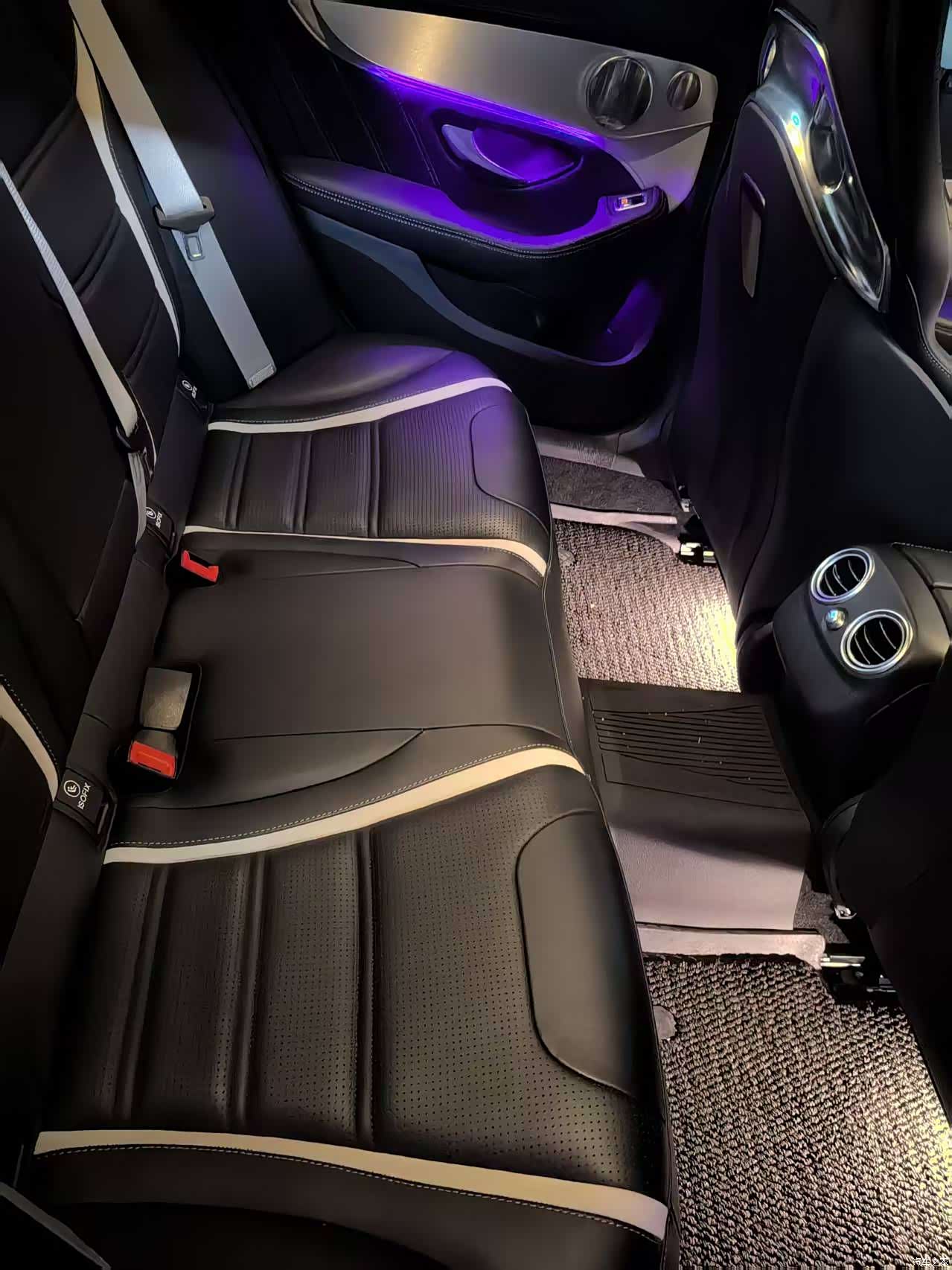 Mercedes-Benz C-Class, 2021 4