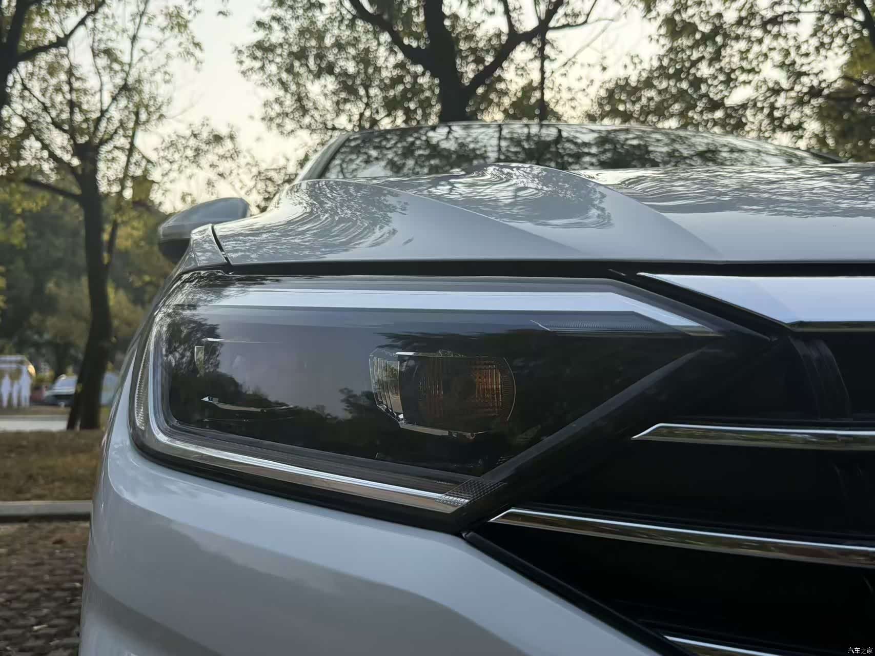 Volkswagen Sagitar, 2022 13