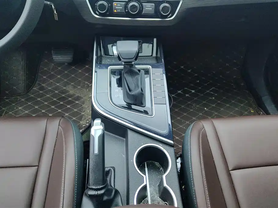 Forthing Popular T5 Forthing Popular T5