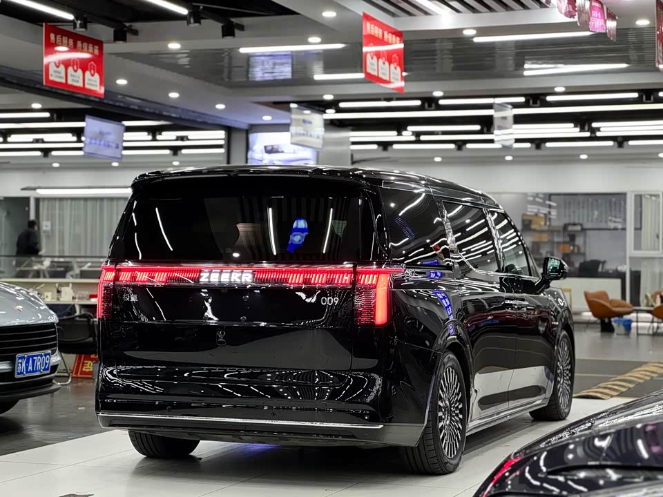 Zeekr 009