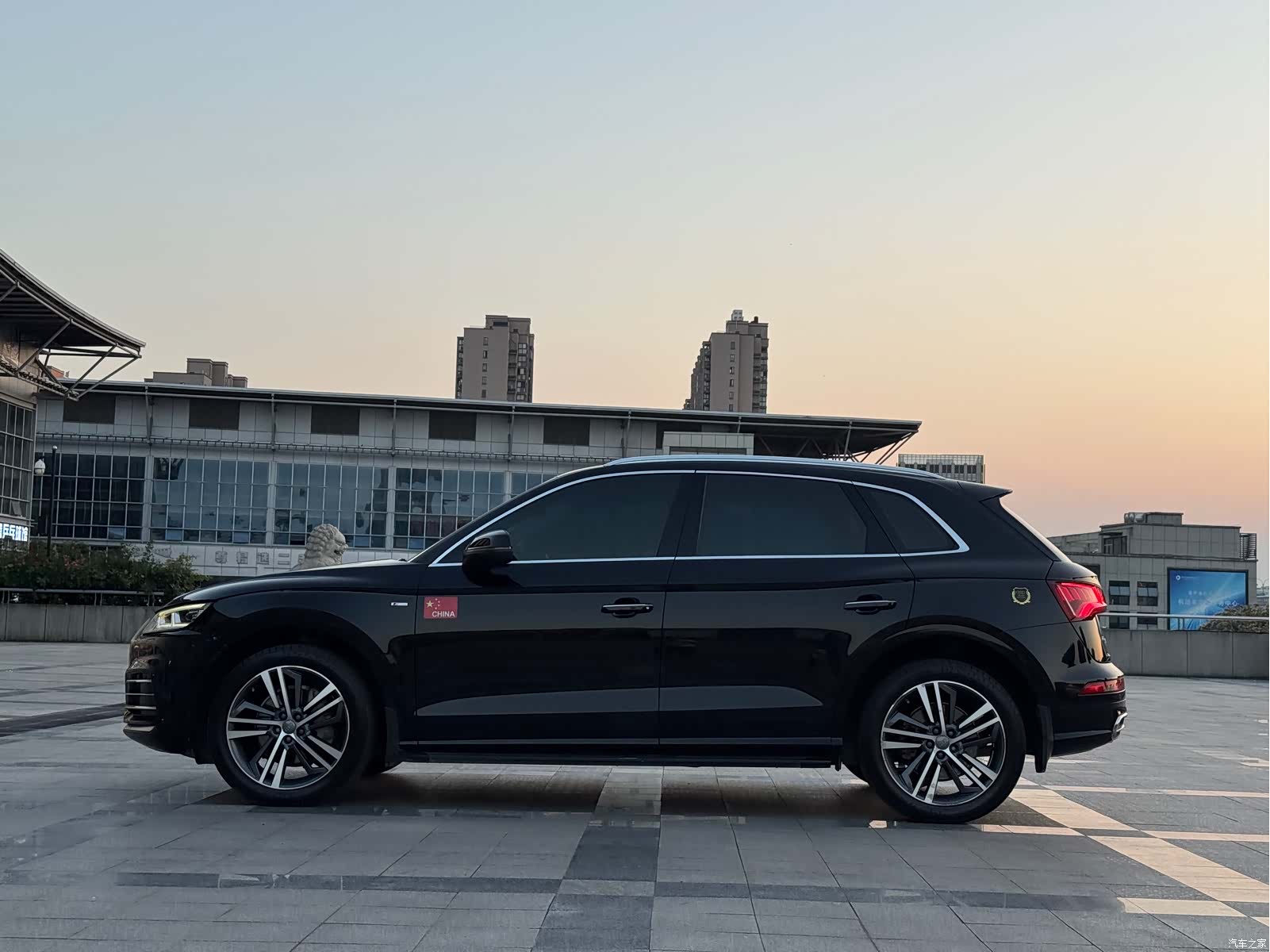 Audi Q5L, 2020 3
