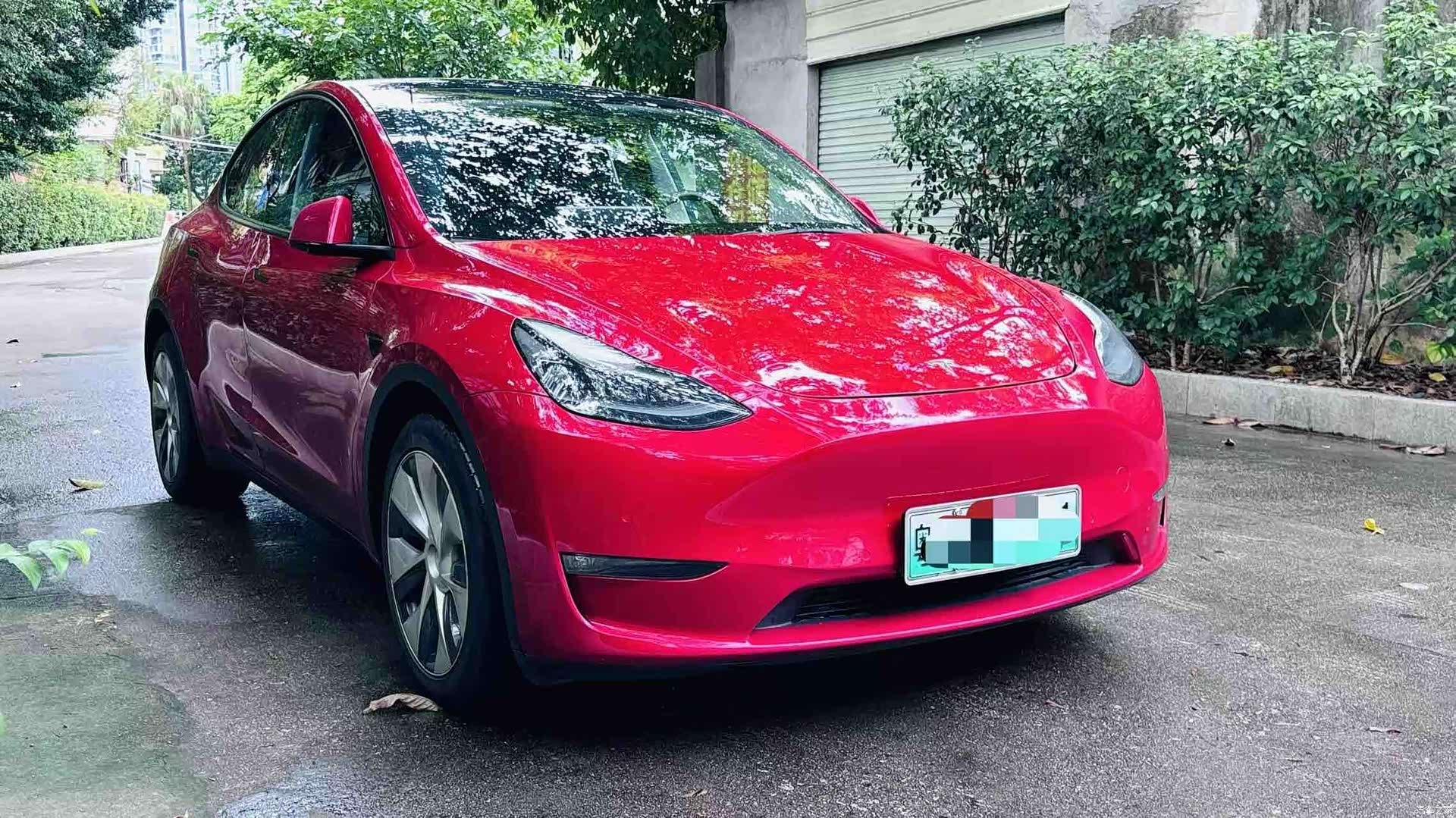 Tesla Model Y, 2021 3