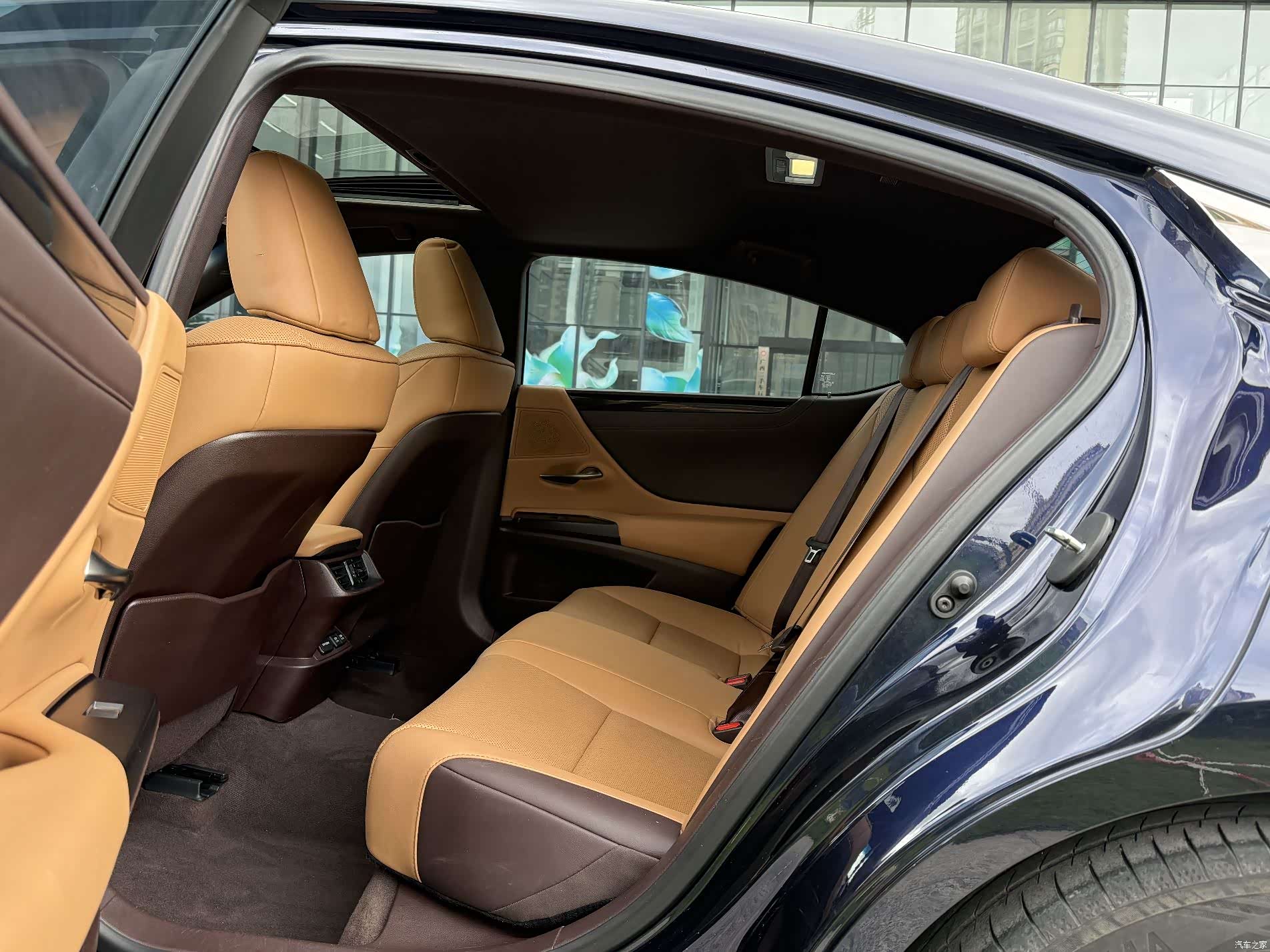 Lexus ES, 2021 6