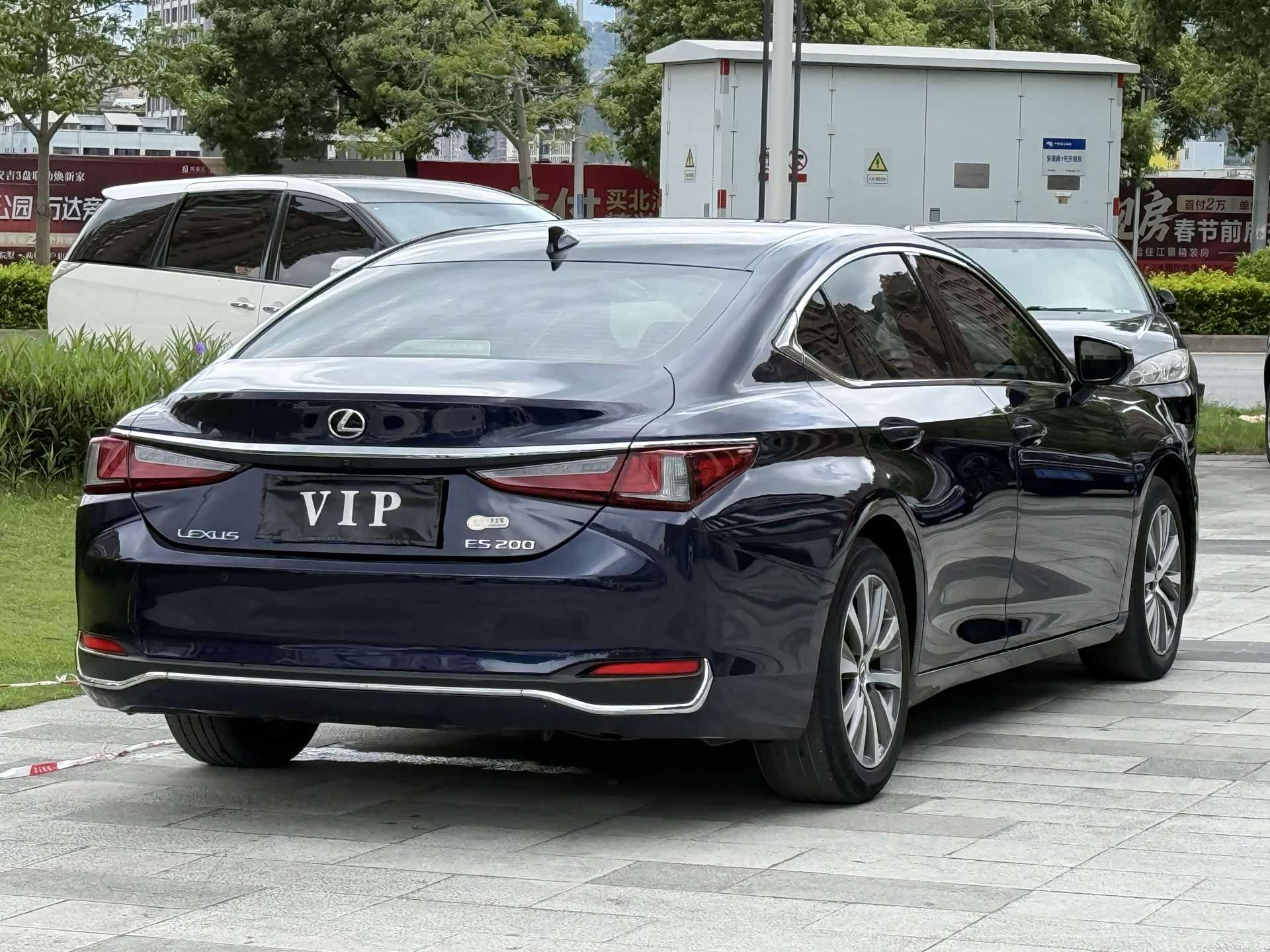 Lexus ES, 2021 3