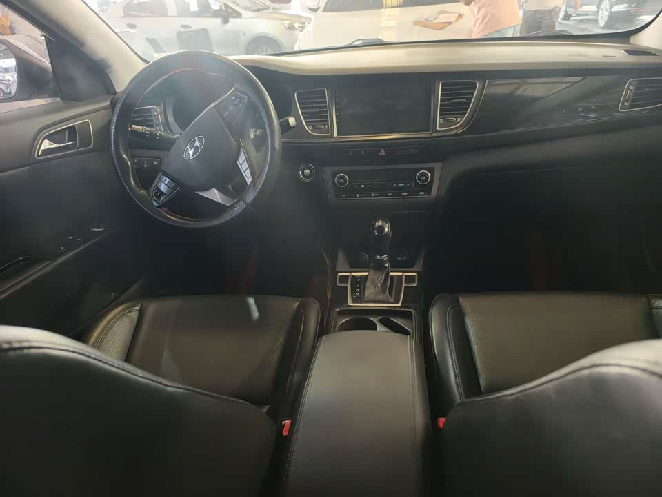 Hyundai Name picture