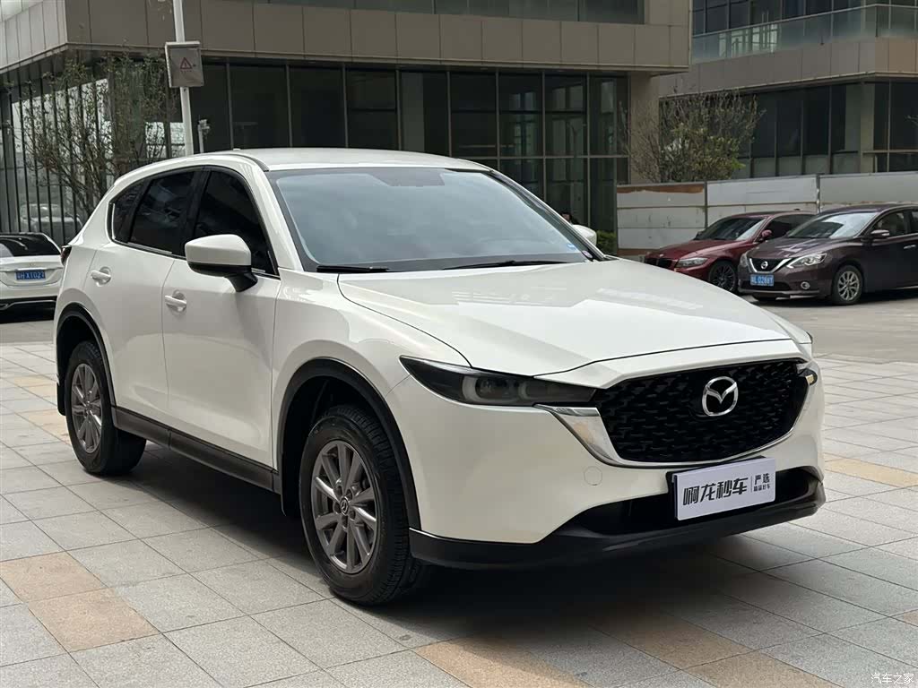 Mazda CX-5, 2022 все фото