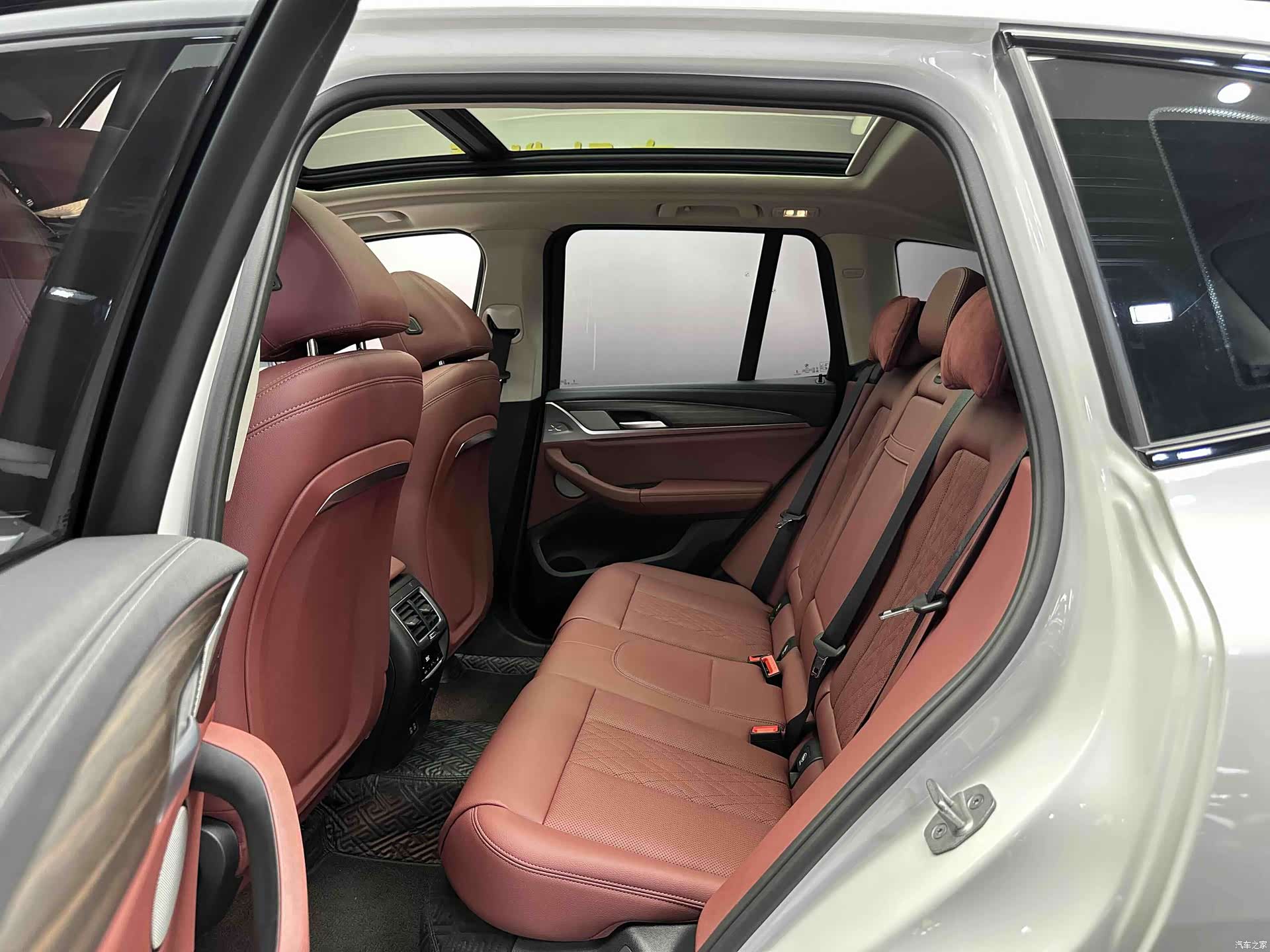 BMW X3, 2024 10