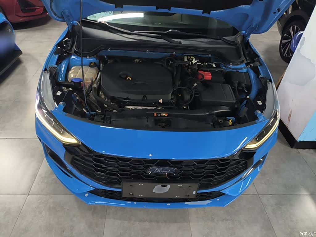 Ford Focus, 2023 20