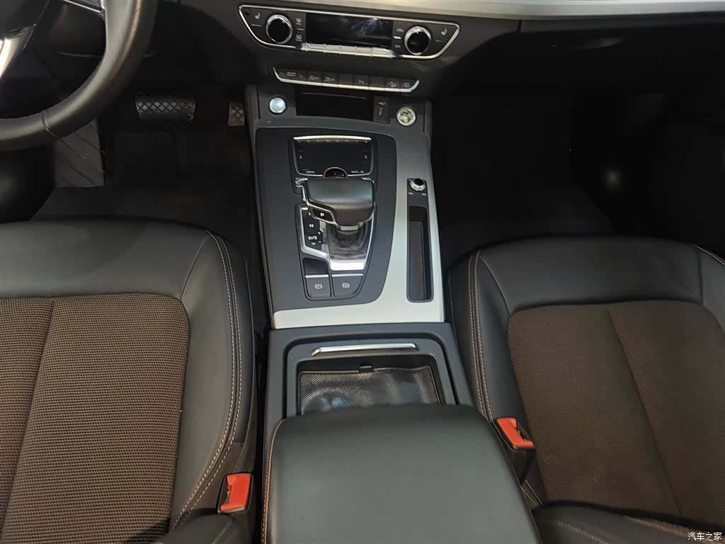 Audi Q5L, 2020 14