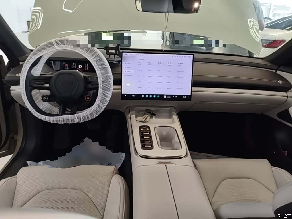 Xiaomi SU7, 2024 10