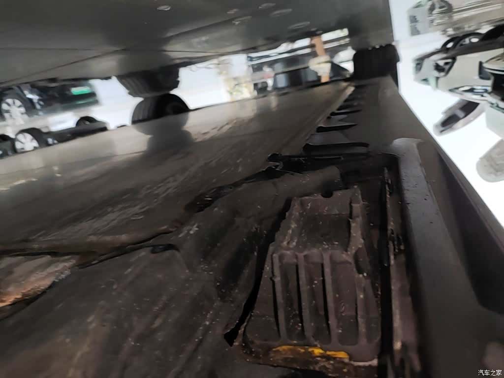 BMW i3, 2024 21