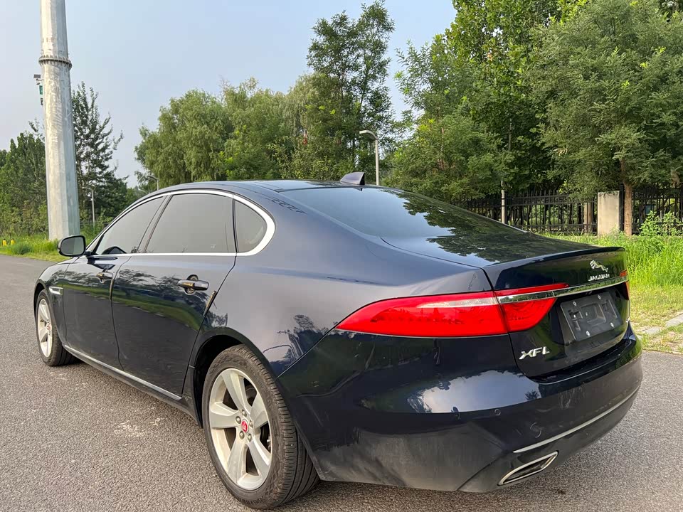 Jaguar XFL Jaguar XFL