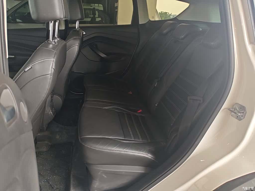 Ford Kuga, 2017 17
