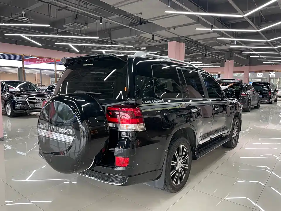 Toyota Land Cruiser Toyota Land Cruiser