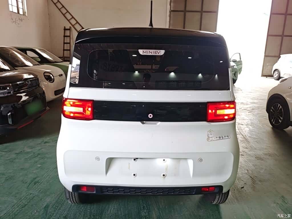 Wuling MINIEV, 2020 6