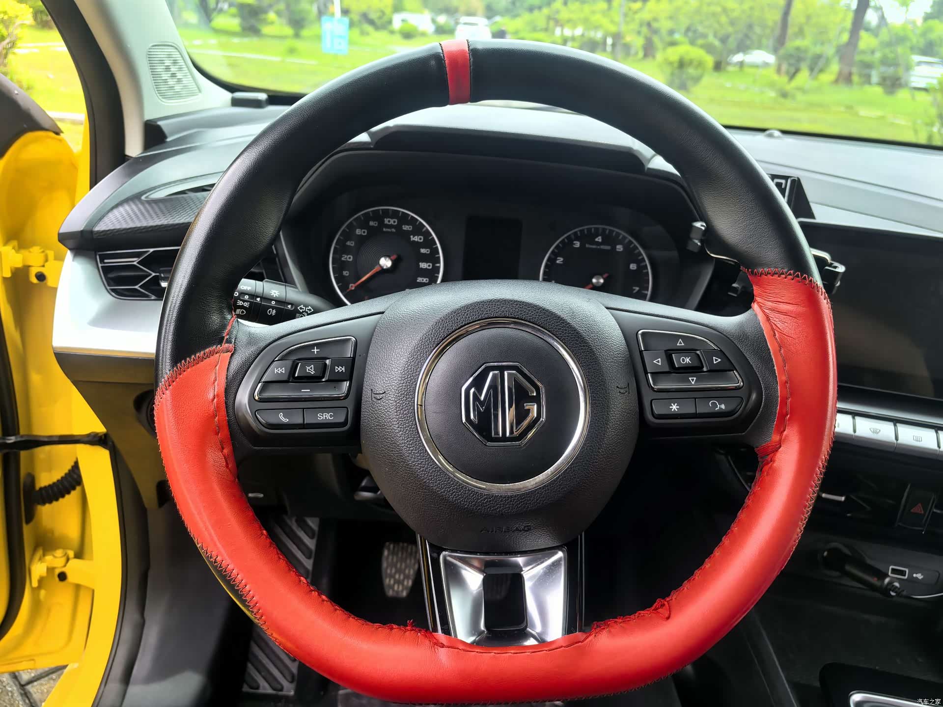 MG MG5, 2021 9