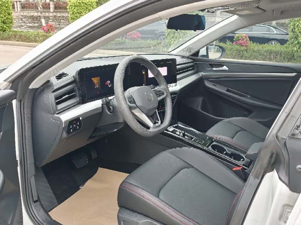 Volkswagen Lamando, 2024 8