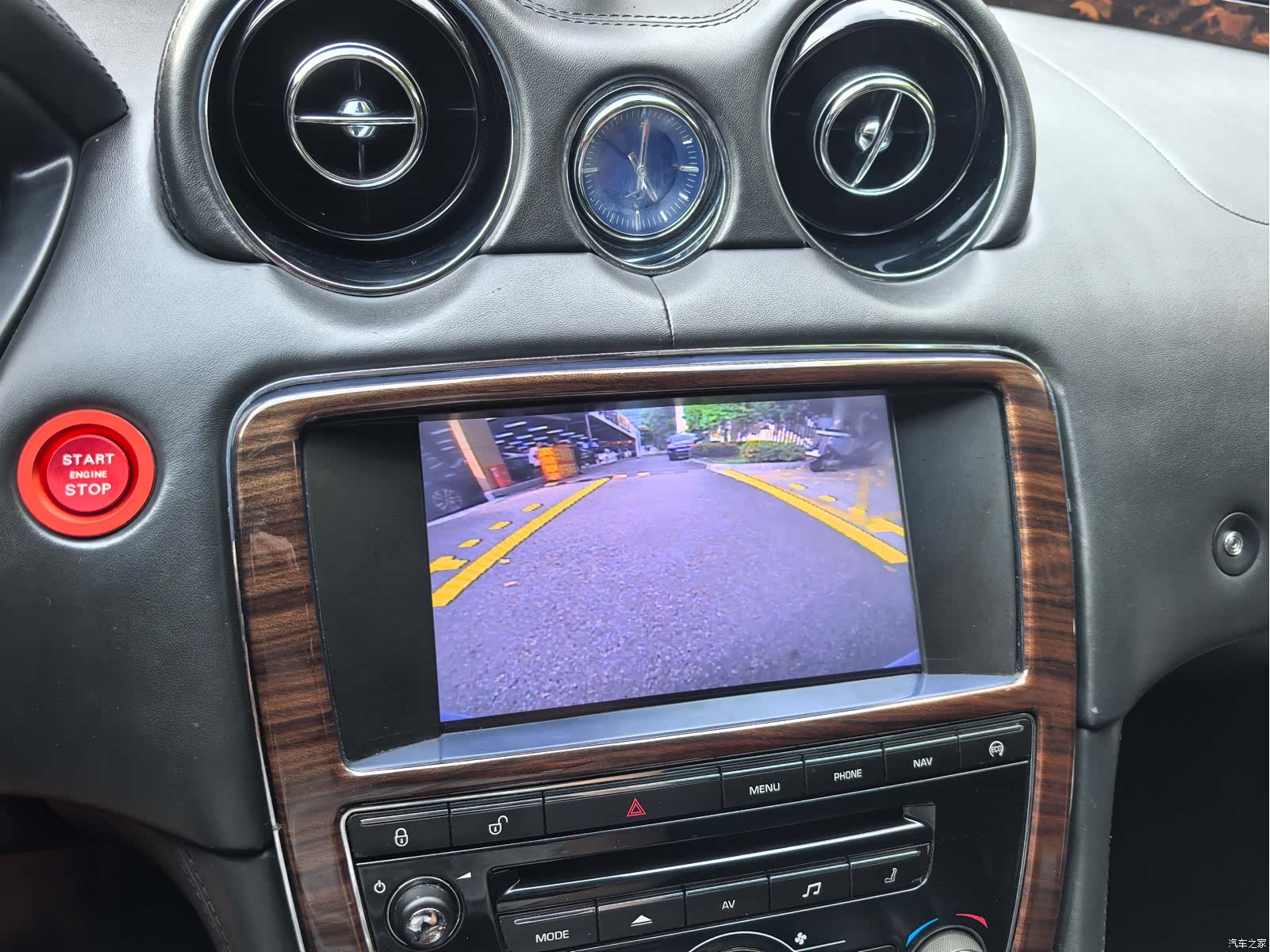 Jaguar XJ, 2013 19