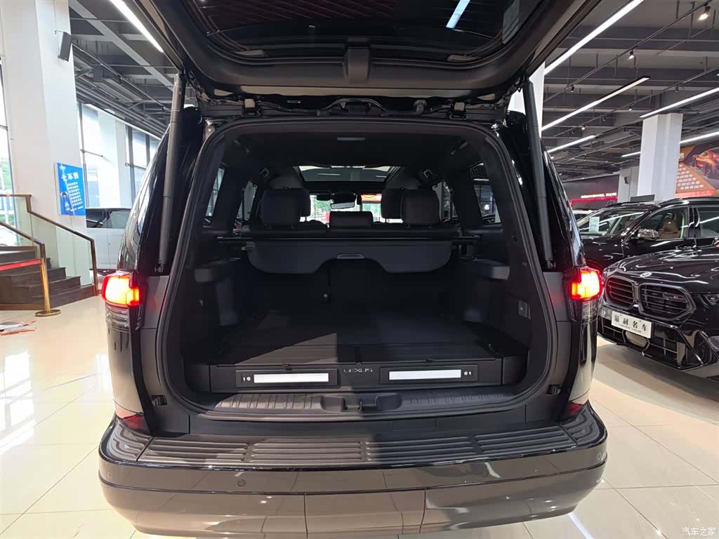Lexus GX, 2026 10