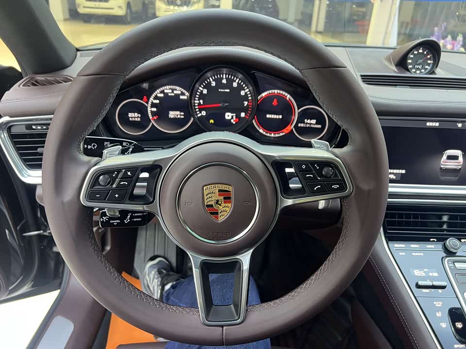 Porsche Panamera