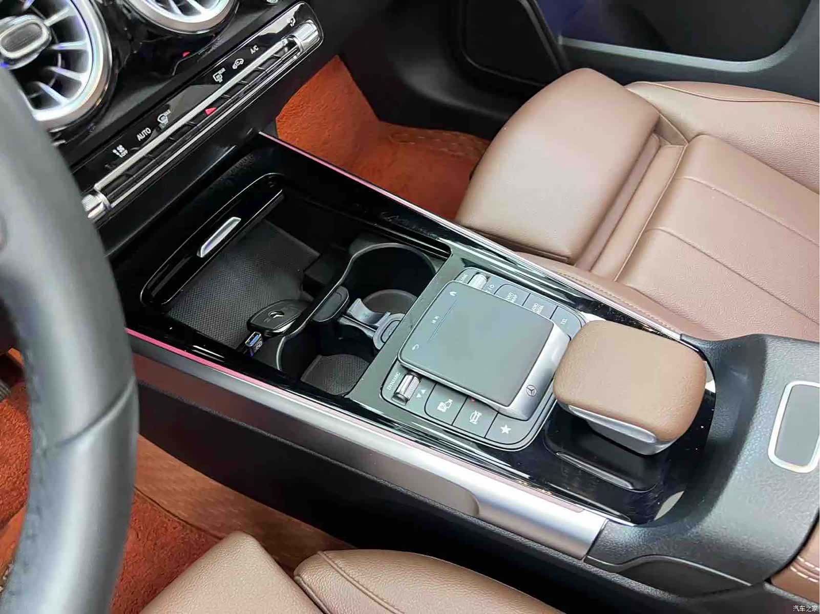 Mercedes-Benz GLB, 2022 23