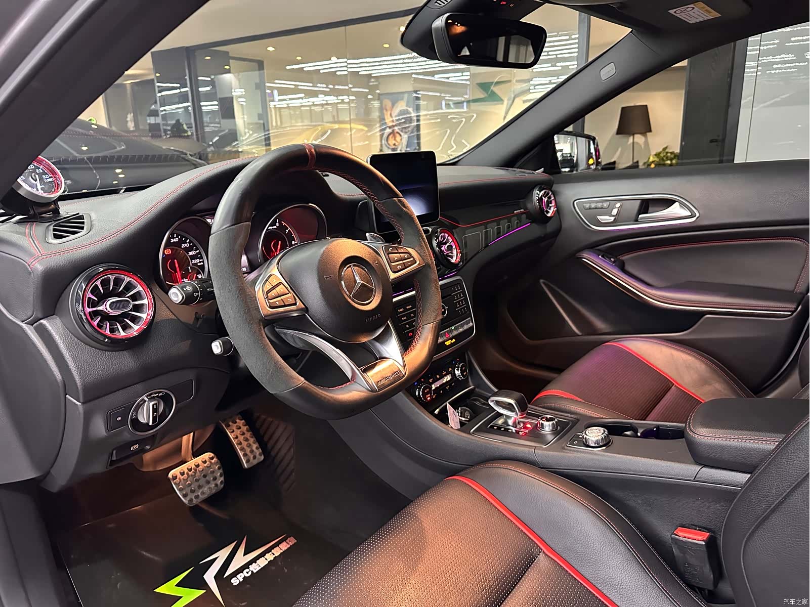 Mercedes-Benz GLA, 2019 все фото