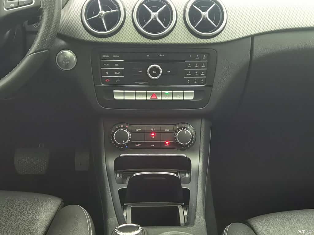 Mercedes-Benz B-Class, 2018 12