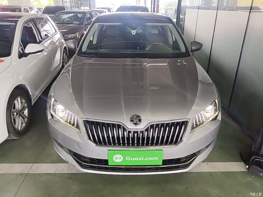 Skoda Superb, 2017 3