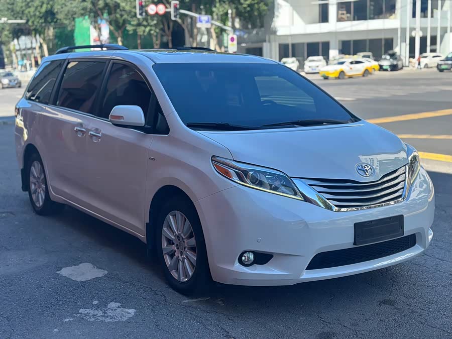 Toyota SIENNA 2018, фото 3
