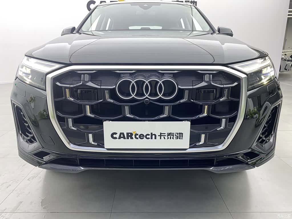 Audi Q7, 2025 34