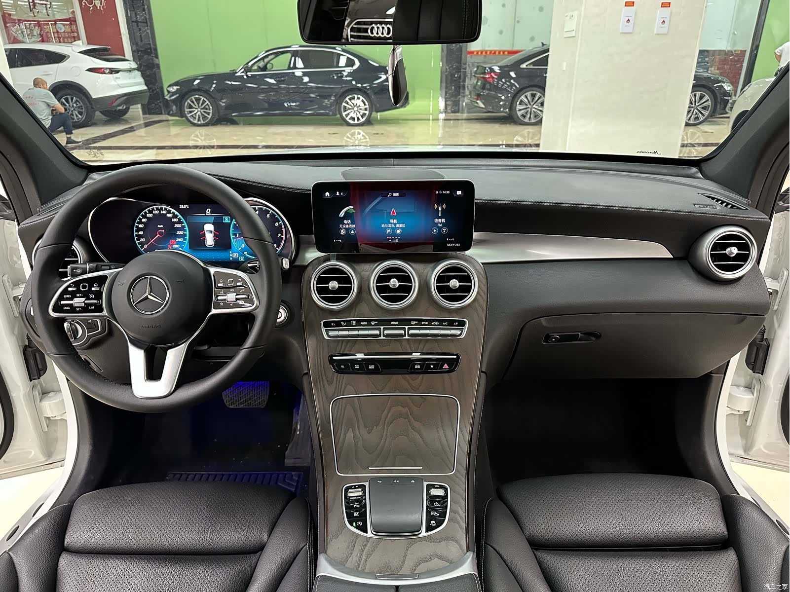 Mercedes-Benz GLC, 2020 8