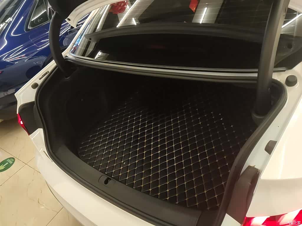Audi A4L, 2024 19