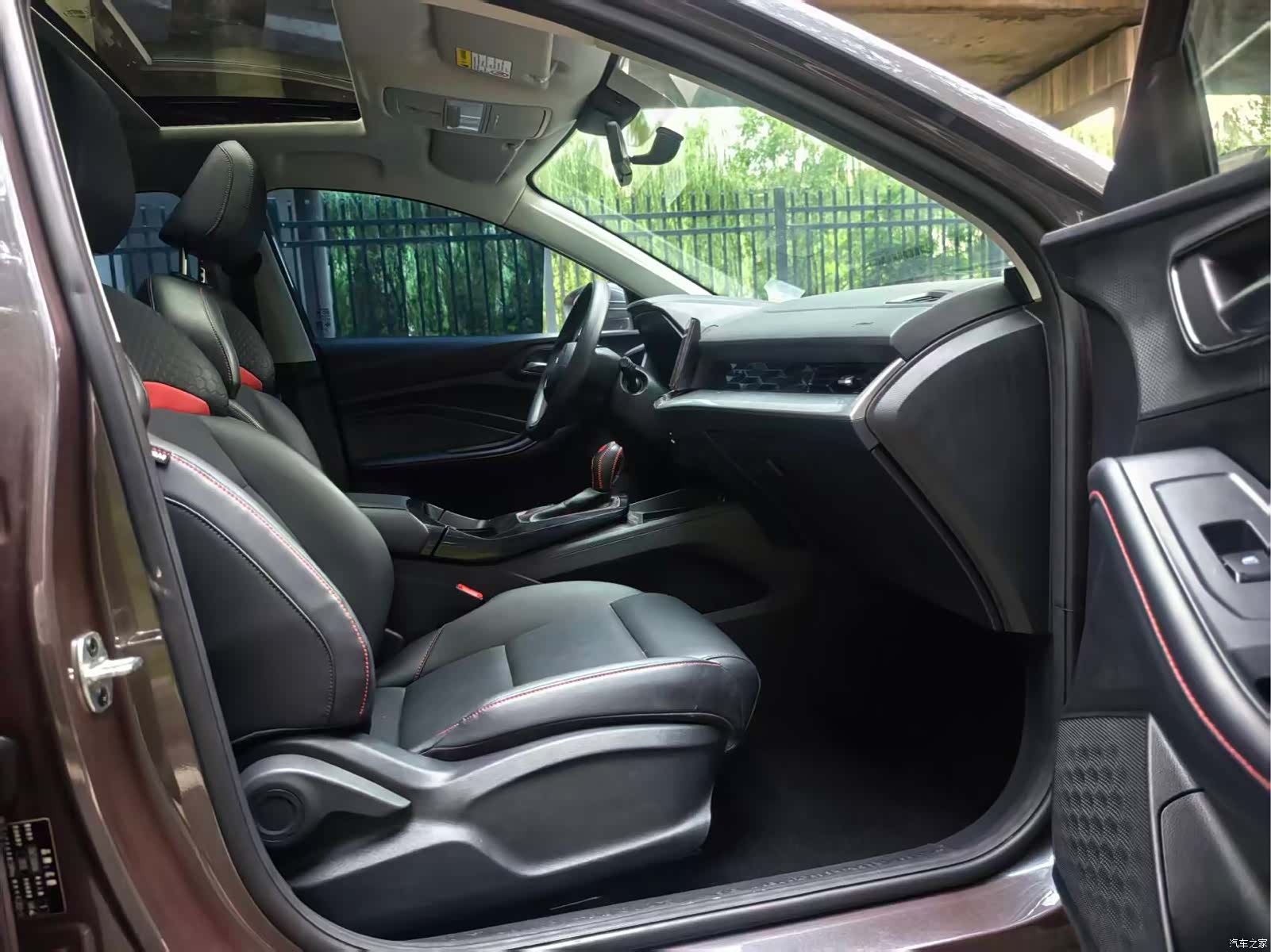 MG MG5, 2024 10